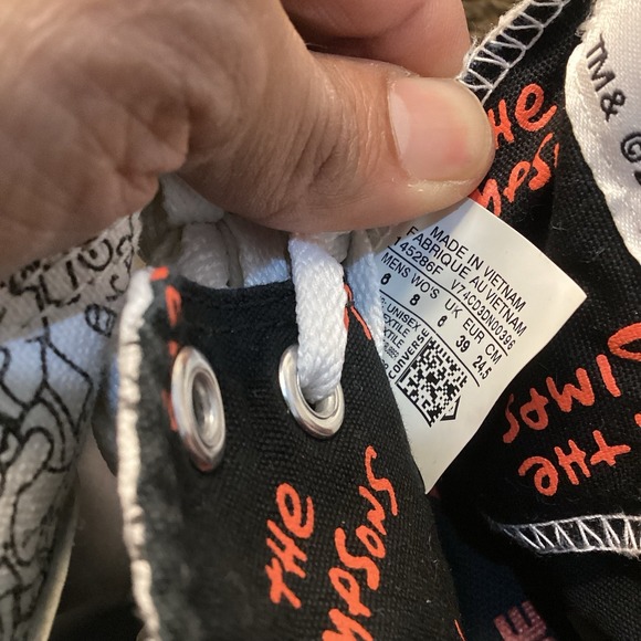 The Simpsons X Converse Chuck Taylor All Star Mens 8 Women's 6 Hi Top White - Picture 8 of 8